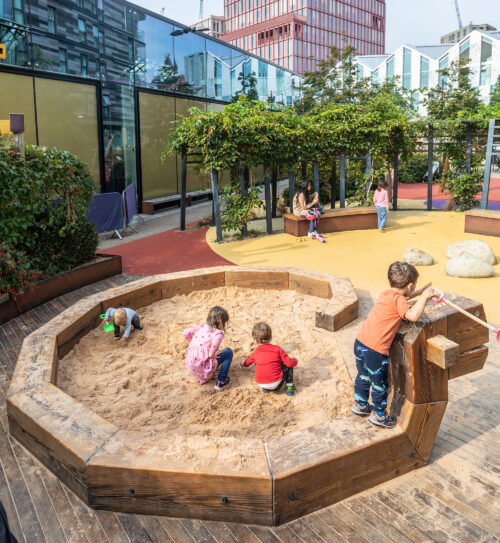 Childrens playground, Handyside Gardens, King's Cross